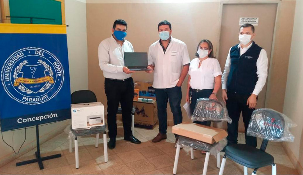 UniNorte entrega donaciones a dos hospitales del país