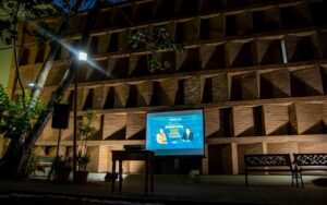 Serenata a Dostoievsky y homenaje al 50 aniversario de docencia de Juan Manuel Marcos