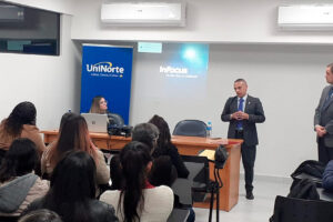 Estudiantes de Derecho brindan consultas jurídicas gratuitas